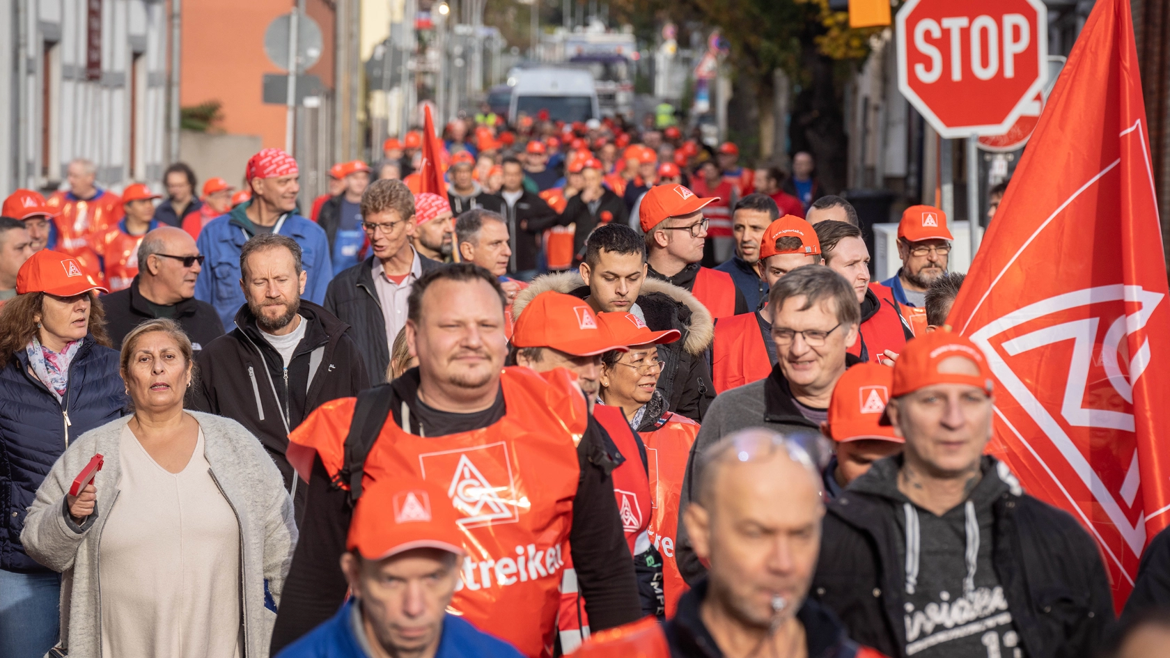 Warnstreiks zur Tarifrunde 2022 für die Beschäftigten in der Metall- und Elektroindustrie