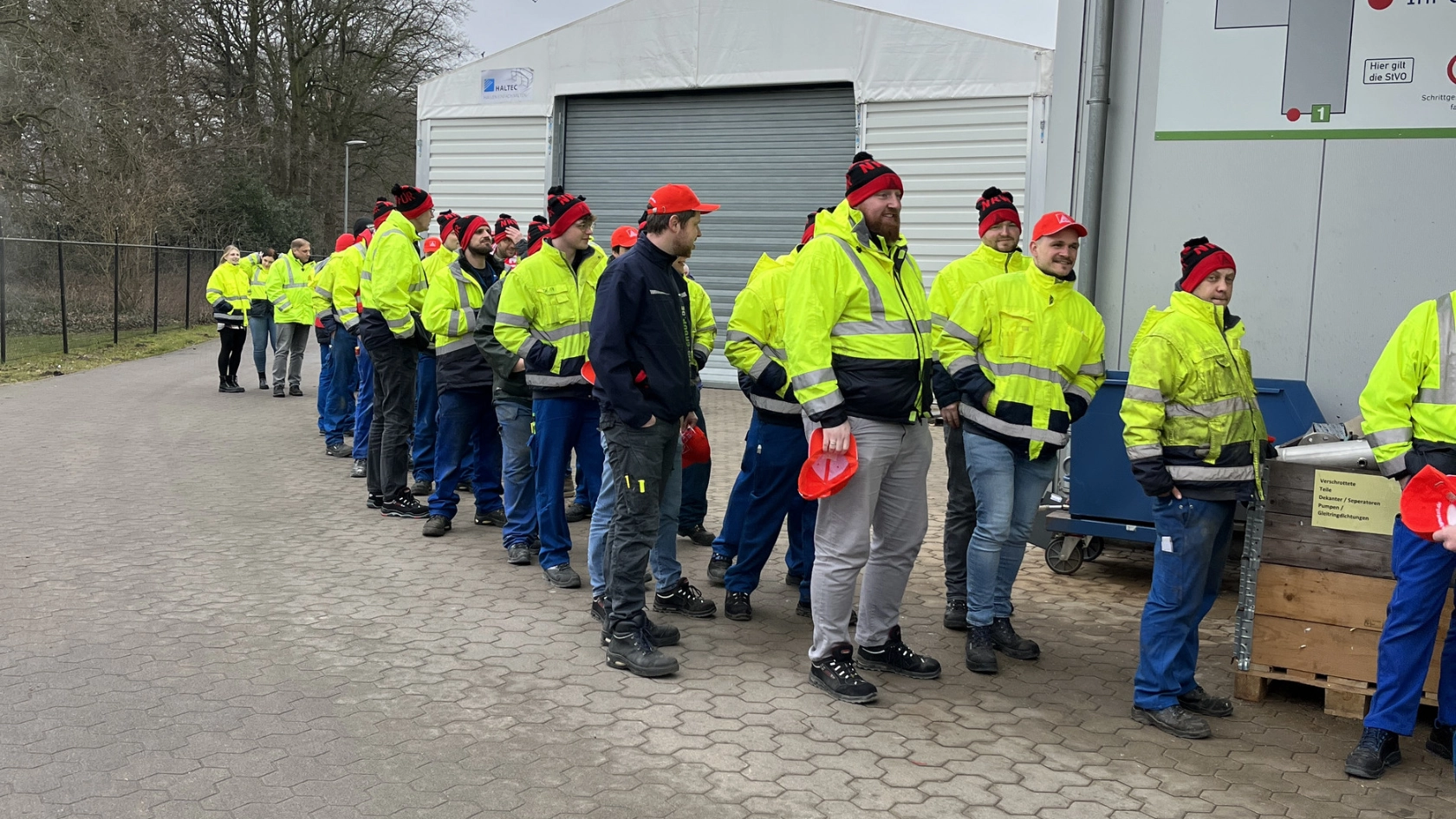 Textil Bekleidung 1. Warnstreikwelle
