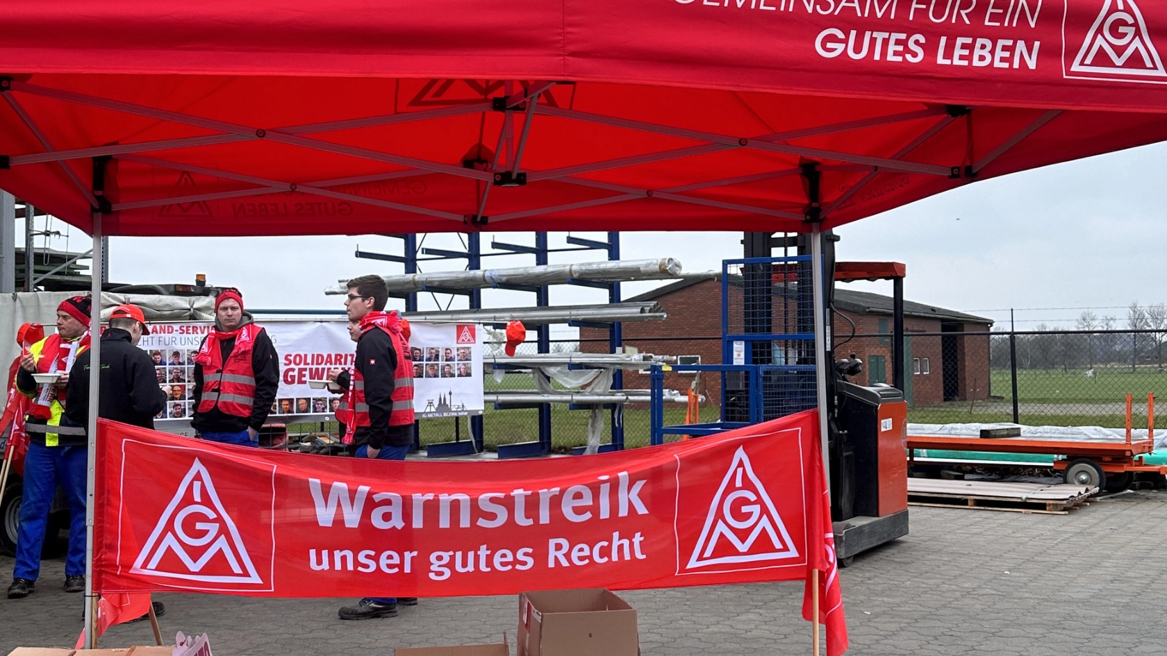 Textil Bekleidung 1. Warnstreikwelle