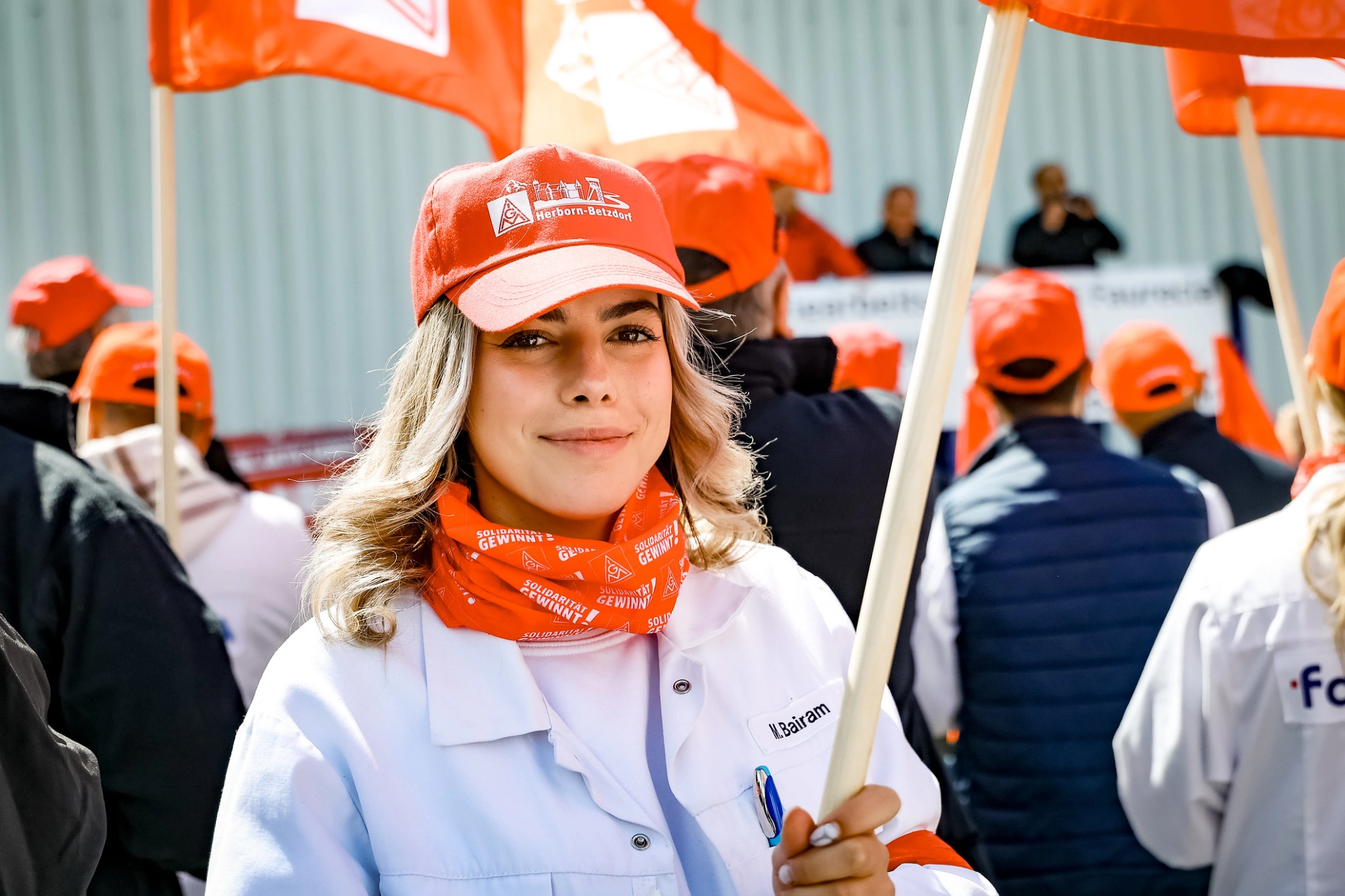„Was wird aus uns Auszubildenden und dual Studierenden nach 2028?“, fragt Mirac Bairam, Vorsitzende der Jugend- und Auszubildendenvertretung bei Faurecia Scheuerfeld