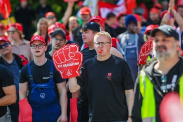 Wir erhöhen den Druck. Raus zur 2. Welle!