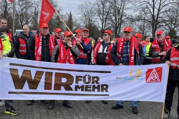 Jetzt geht es gemeinsam in die erste Verhandlung