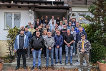IG Metaller*innen beraten über den Einsatz von KI und die aktuelle Auftrags- und Beschäftigungslage